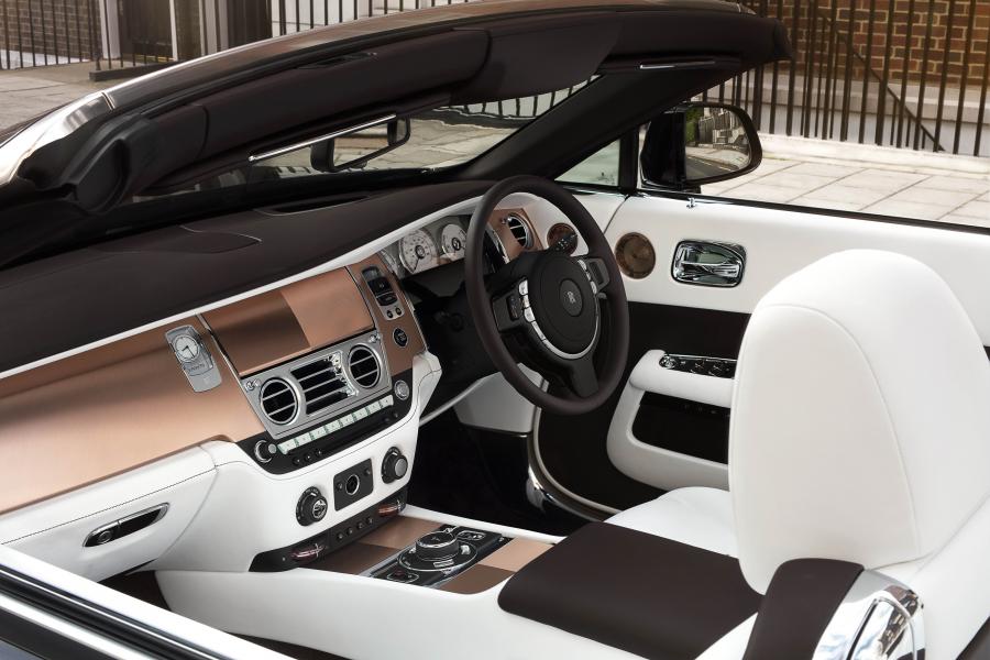 Интерьер Rolls-Royce Dawn Mayfair 2017 года  (фото 7 из 8)